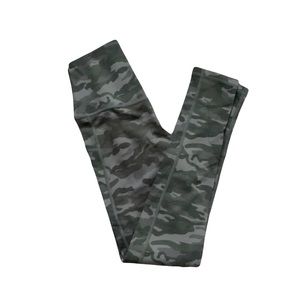 NWT Green Camo Leggings